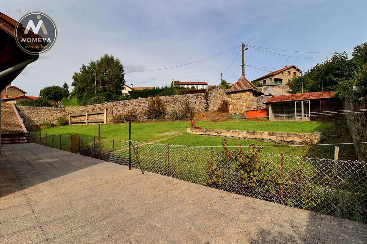 Maison à MONTFAUCON-EN-VELAY