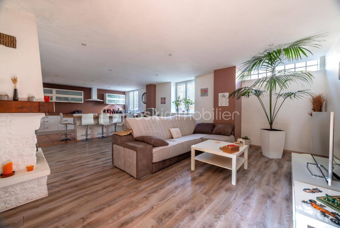 Maison de caractère – 121 m² – 3 chambres – cour intérieure – grenier aménageable – Buzançais - photo 1