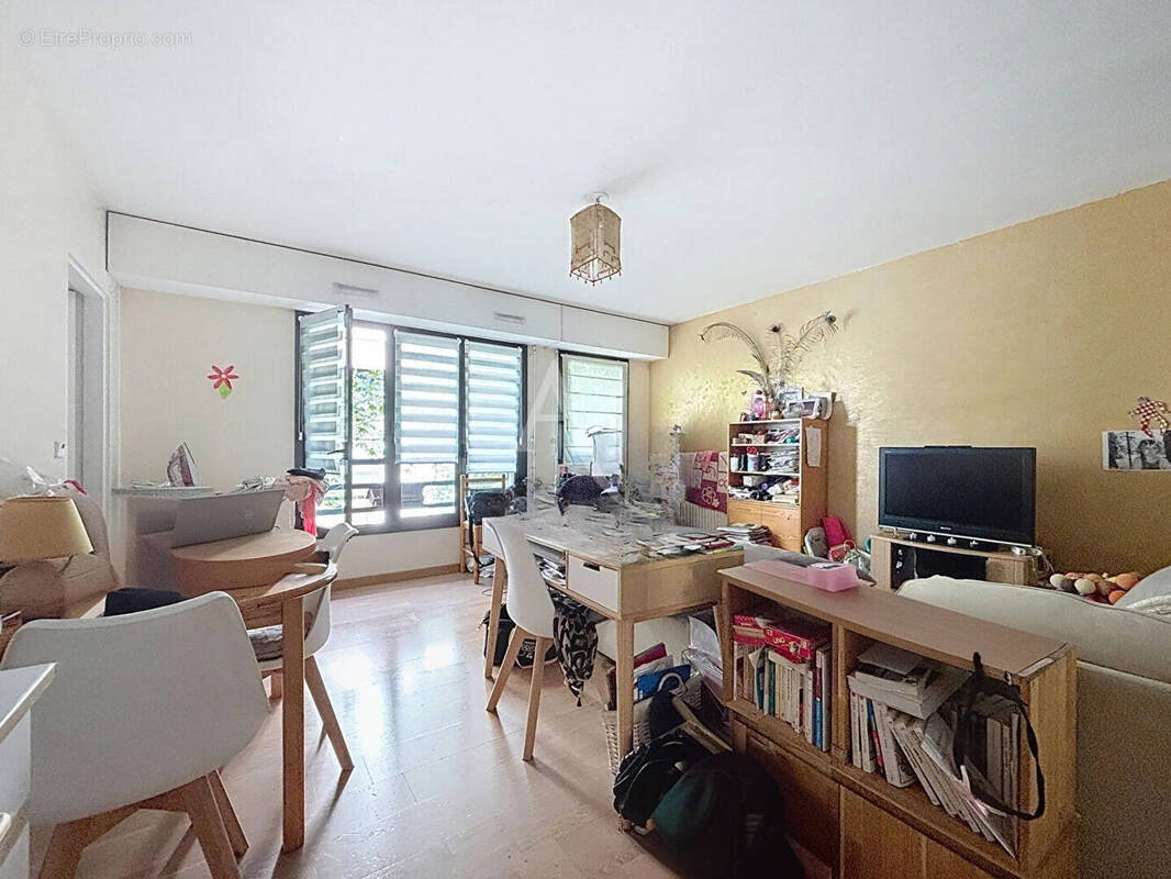 Appartement à SURESNES