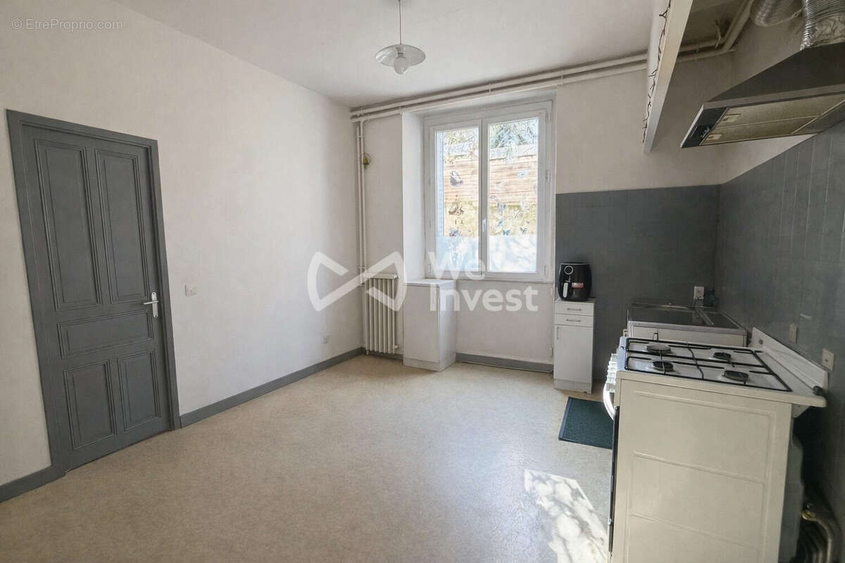 Appartement 92 m² à Mazamet  - photo 2