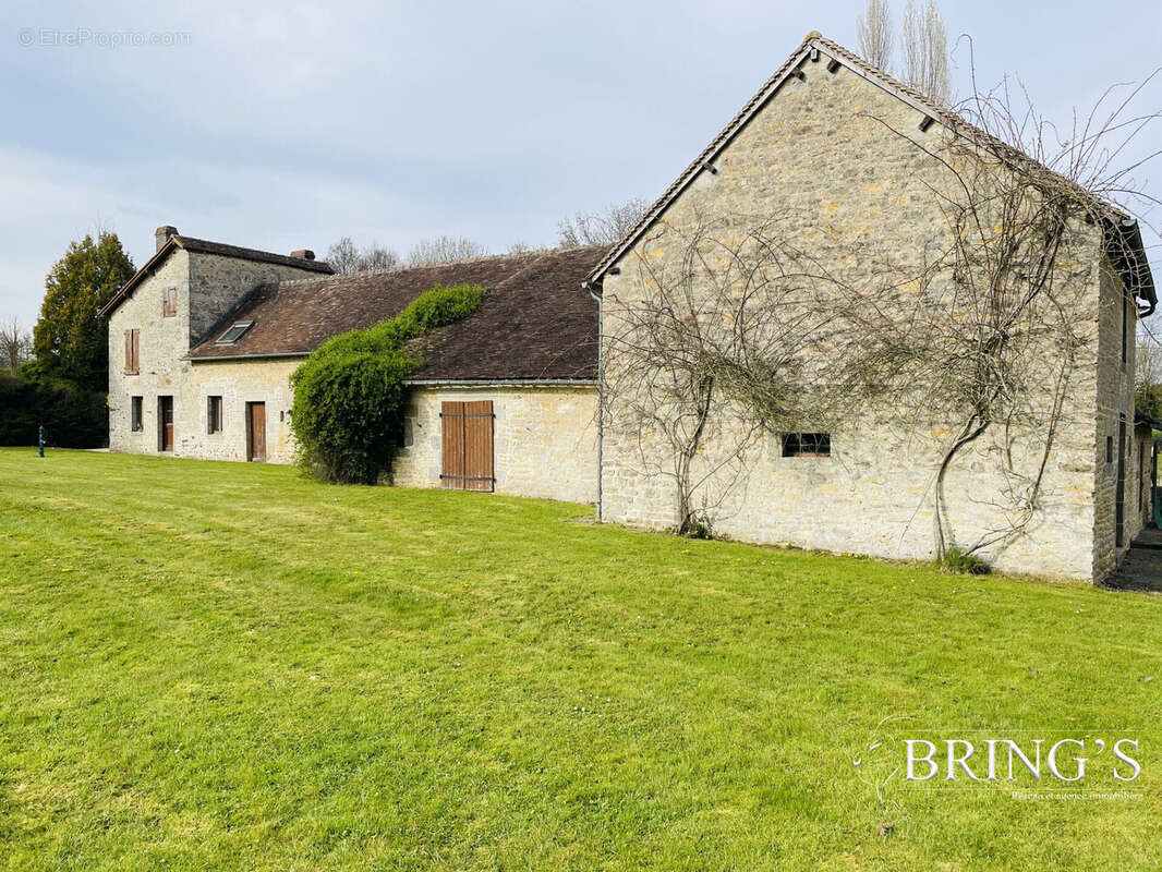 Maison à ARCONNAY
