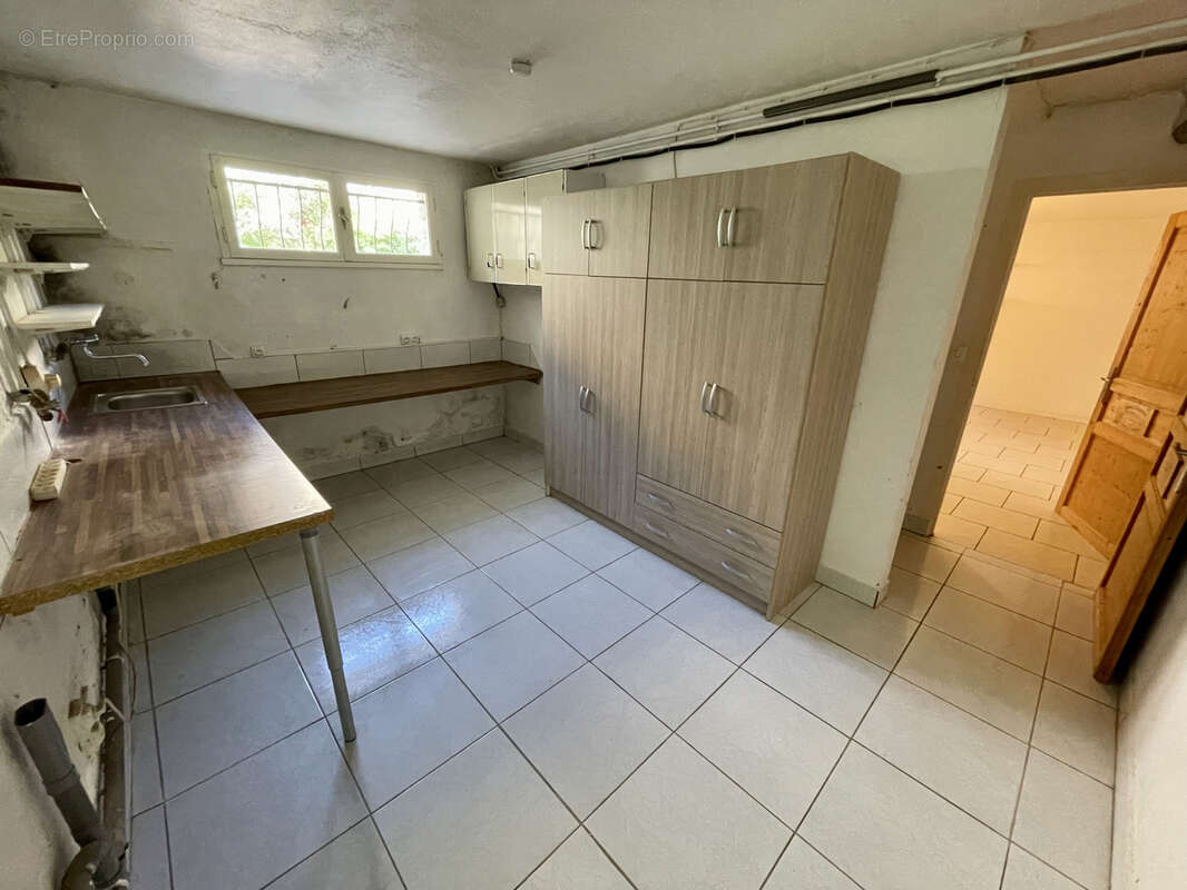 Maison à PORT-D&#039;ENVAUX