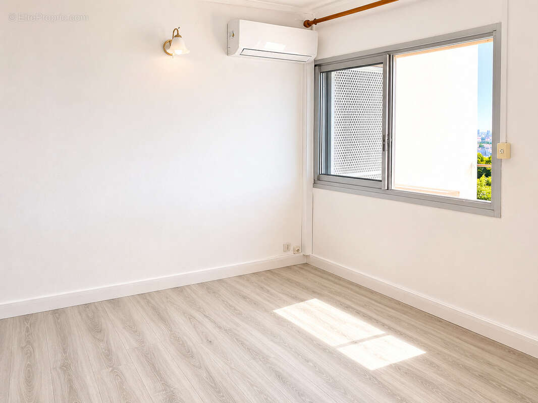 Appartement à SAINT-DENIS
