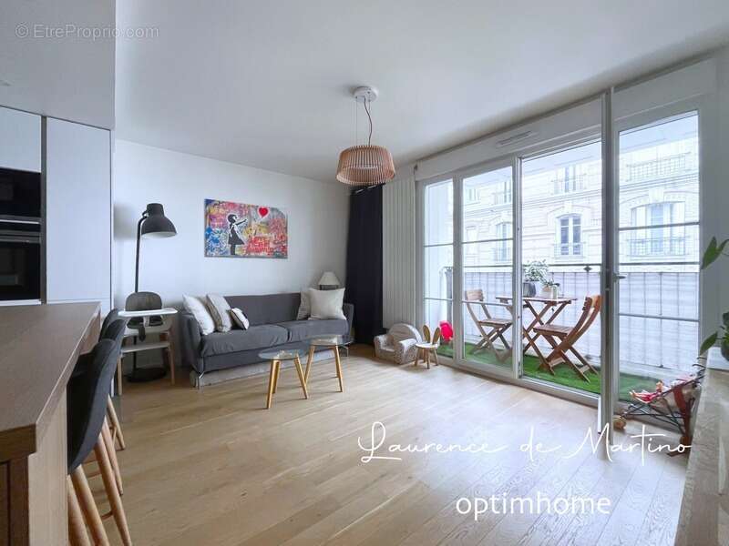 Appartement à LA GARENNE-COLOMBES