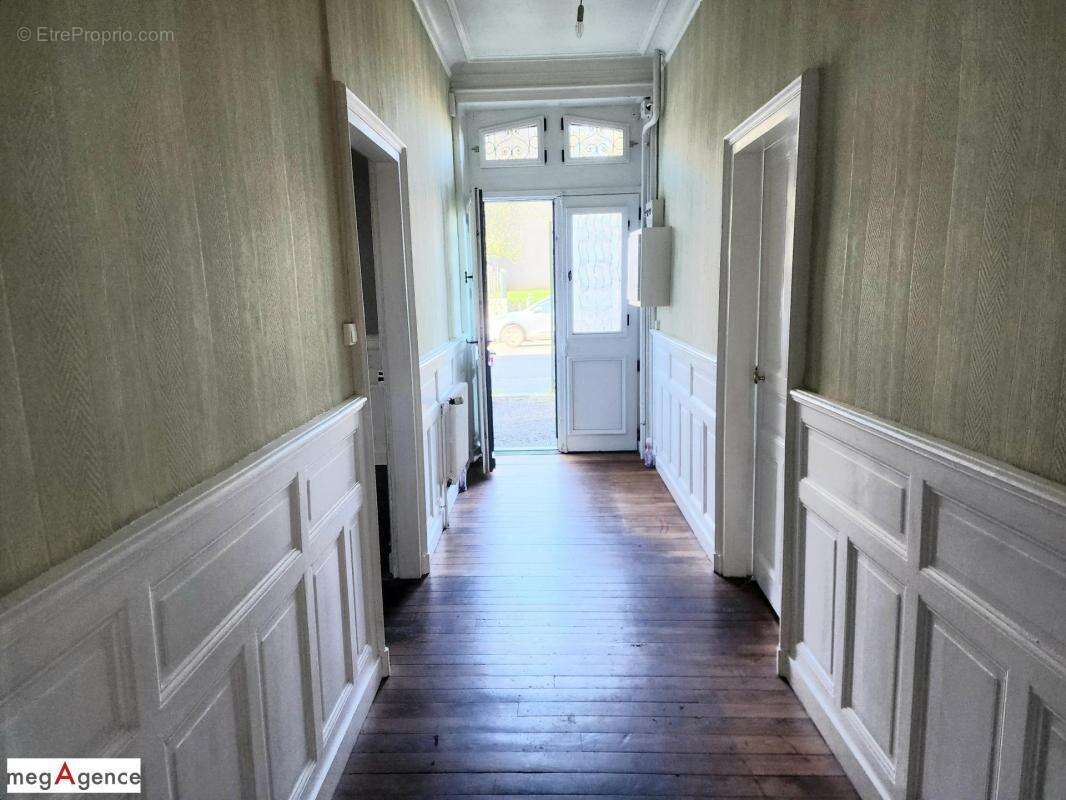 Appartement à FOUGERES