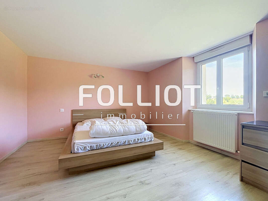 A VENDRE - Maison à Saint André de l'Épine - photo 4
