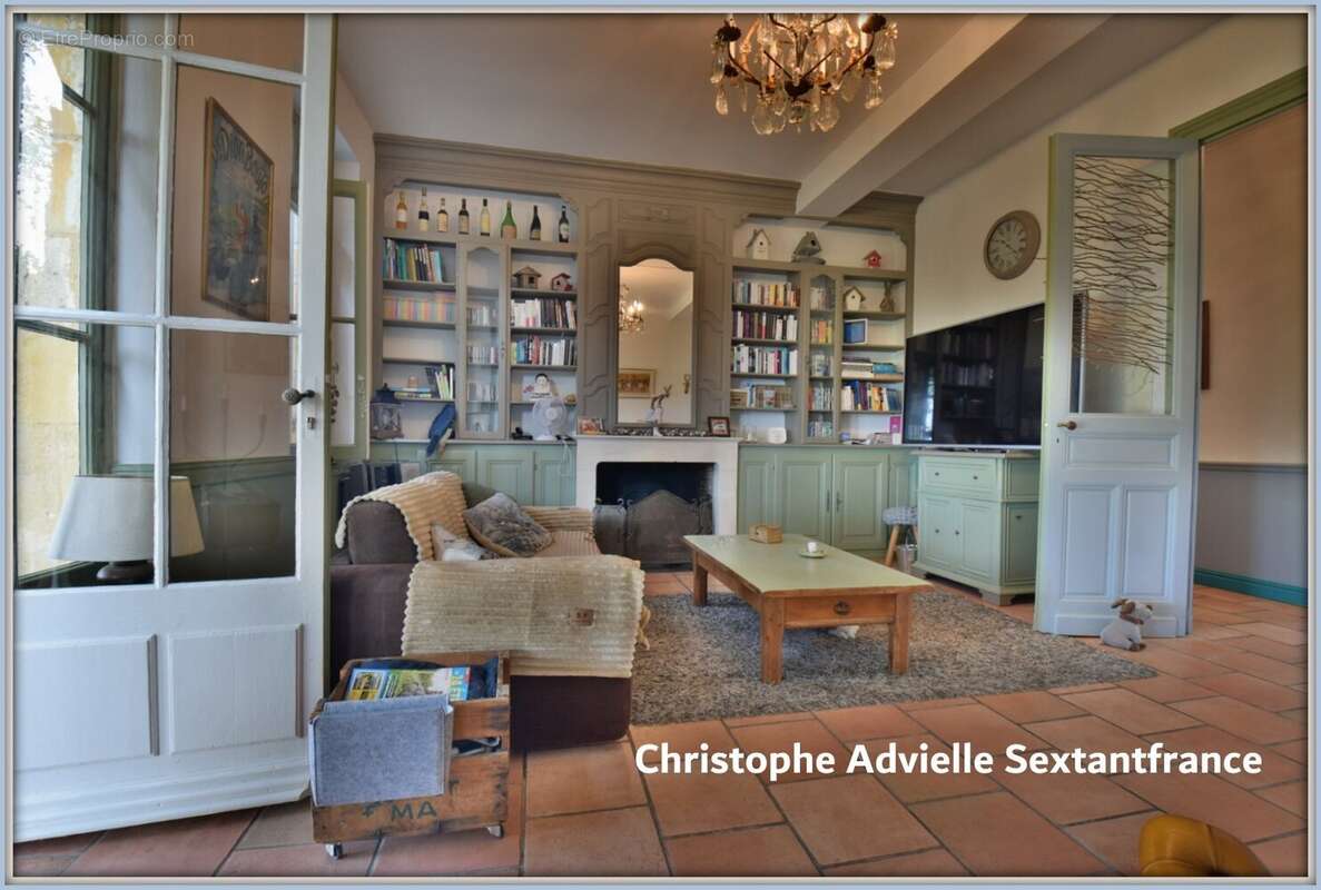 Grande maison bourgeoise et son studio indépendant au coeur d'un village avec services - photo 3