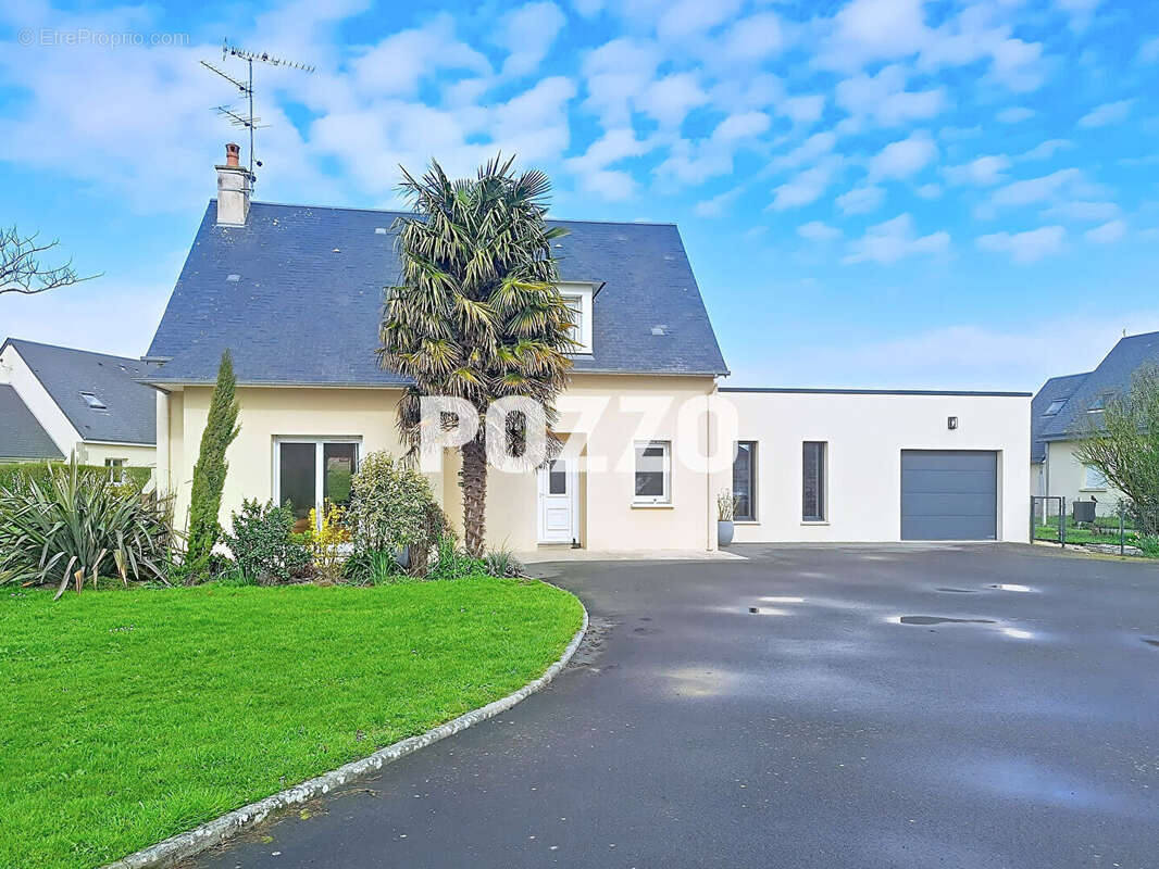 Maison à NOYERS-BOCAGE