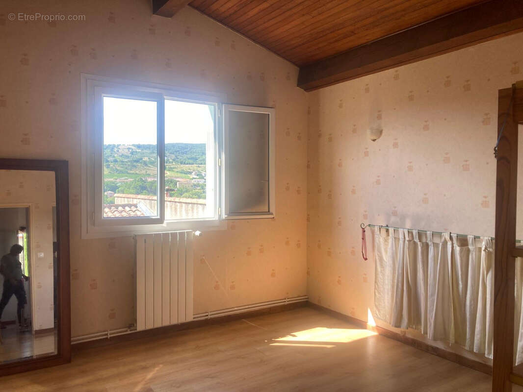 Limoux - Quartier proche centre ville - Villa de 140m2 habitables sur terrain de 382m2 - photo 14
