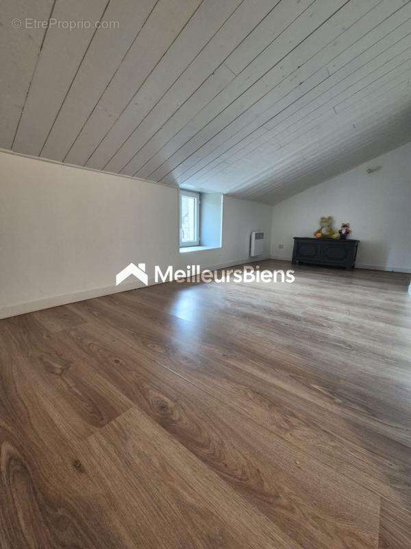Maison 3 pièces 82 m² - photo 4