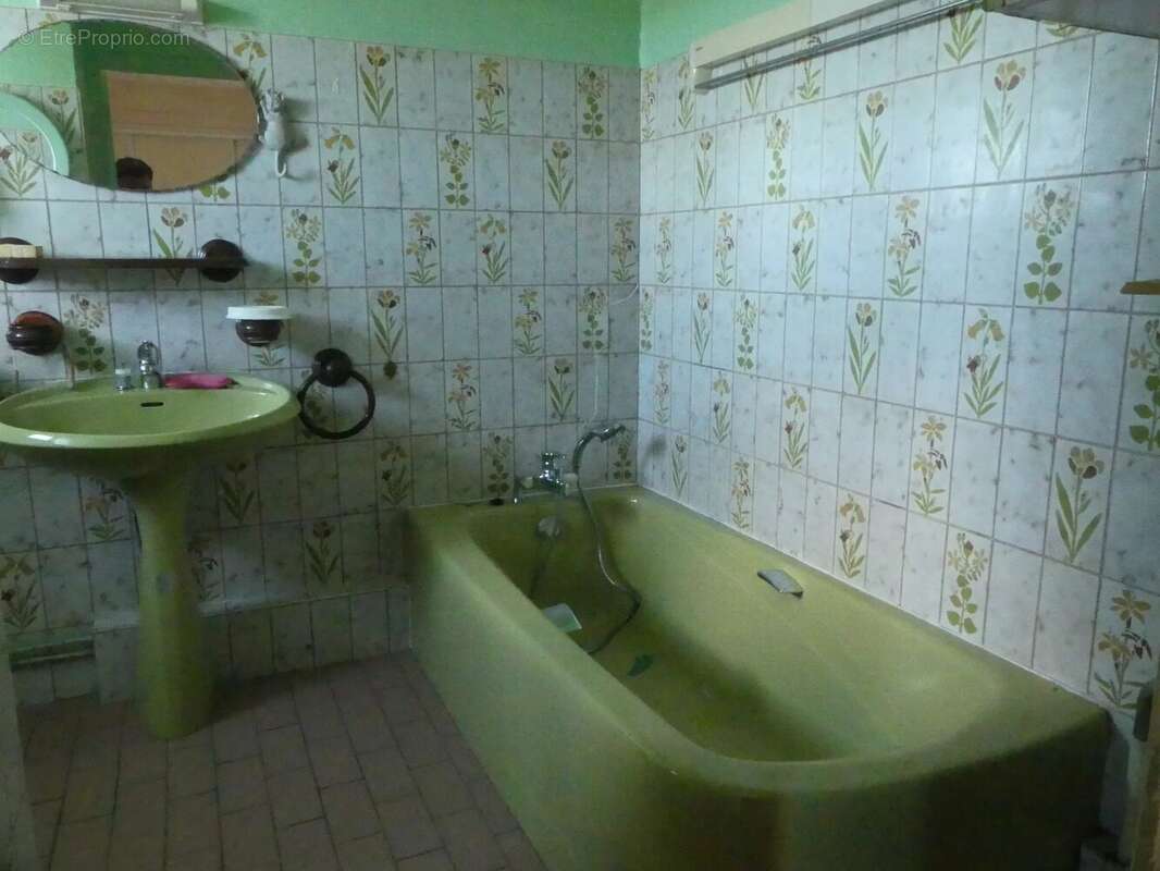 Maison à SAINT-PIERRE-DE-VARENNES