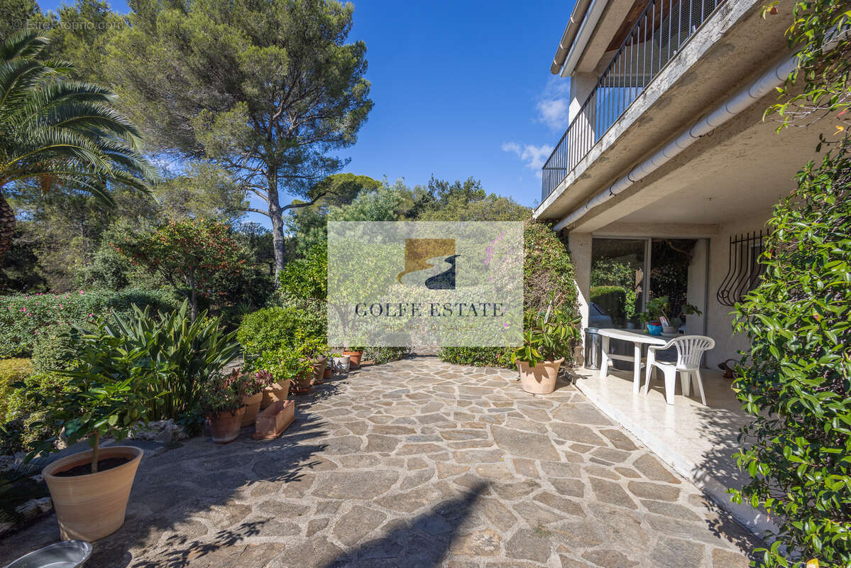 Maison à LA CROIX-VALMER