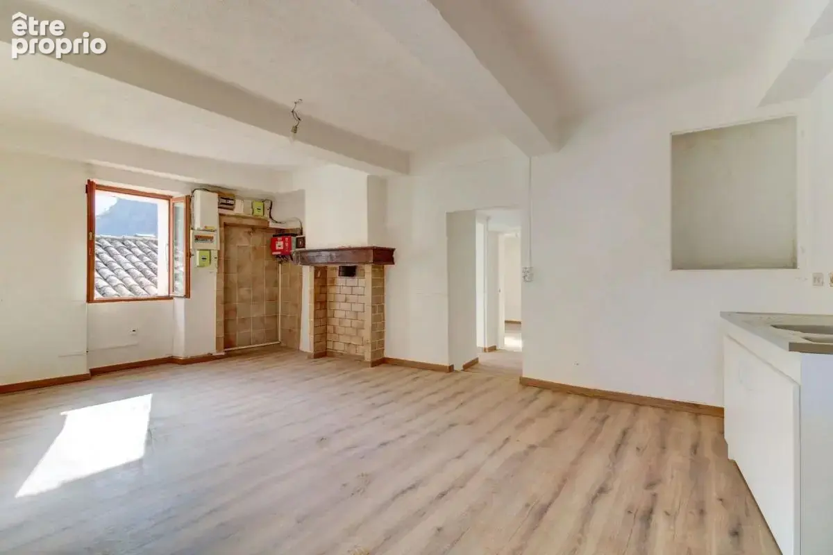 Collongues//Maison de Village//3 Pièces 62 M² - photo 2