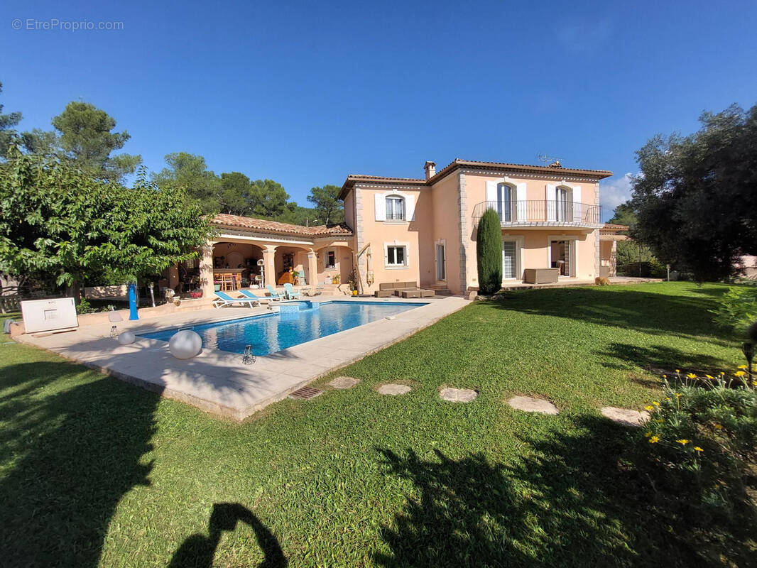 Maison à LA MOTTE