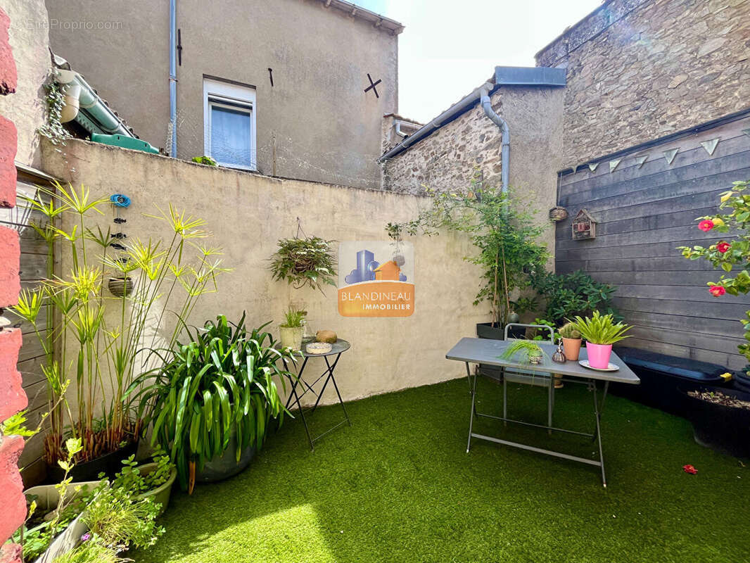 Maison à BOUGUENAIS