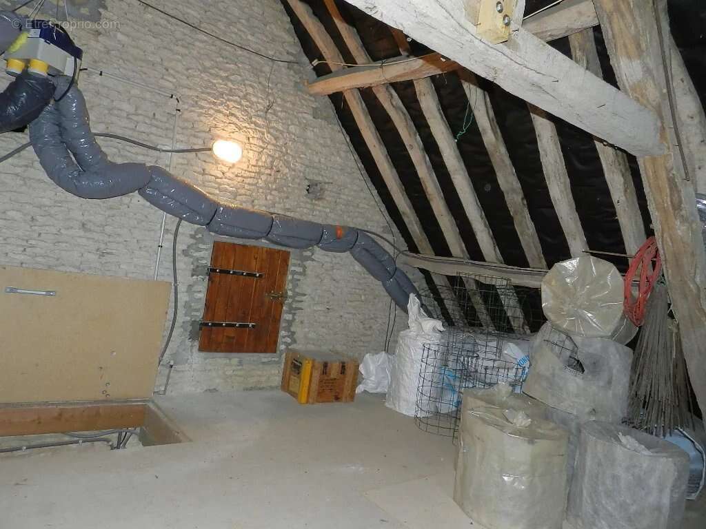 Maison à SAINT-PIERRE-SUR-DIVES