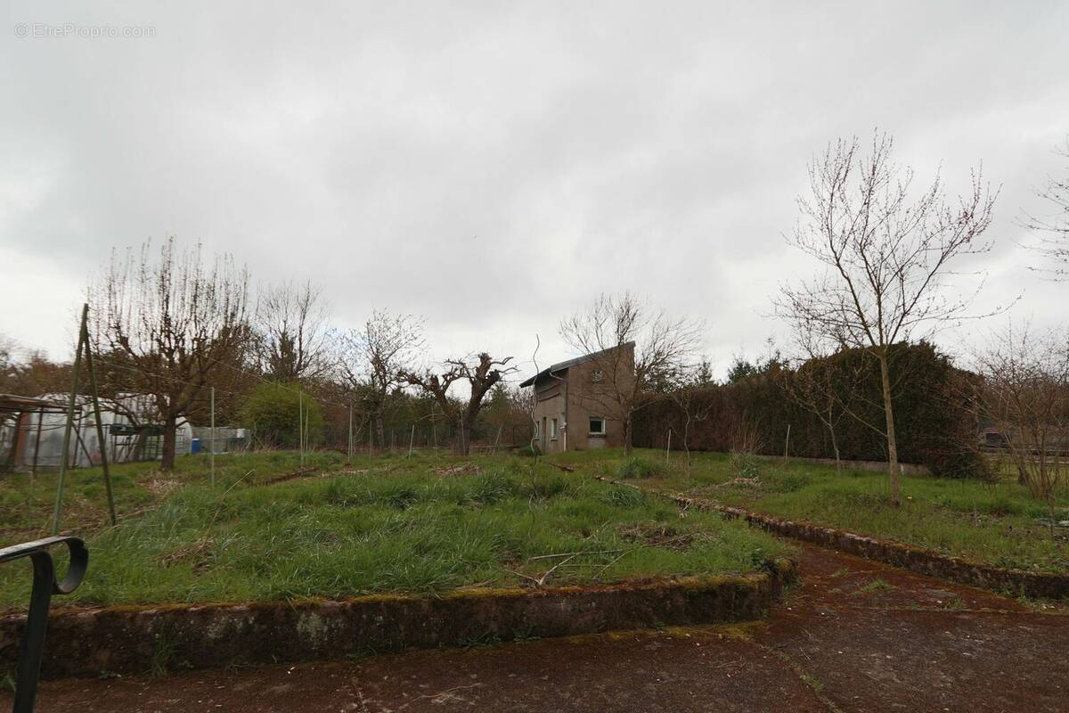 Maison à DAMELEVIERES