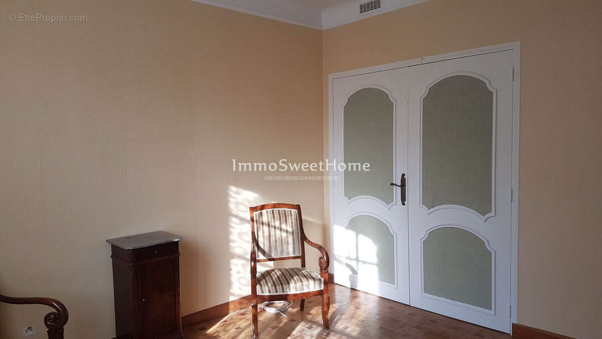 Maison à SAINT-FERREOL-TRENTE-PAS