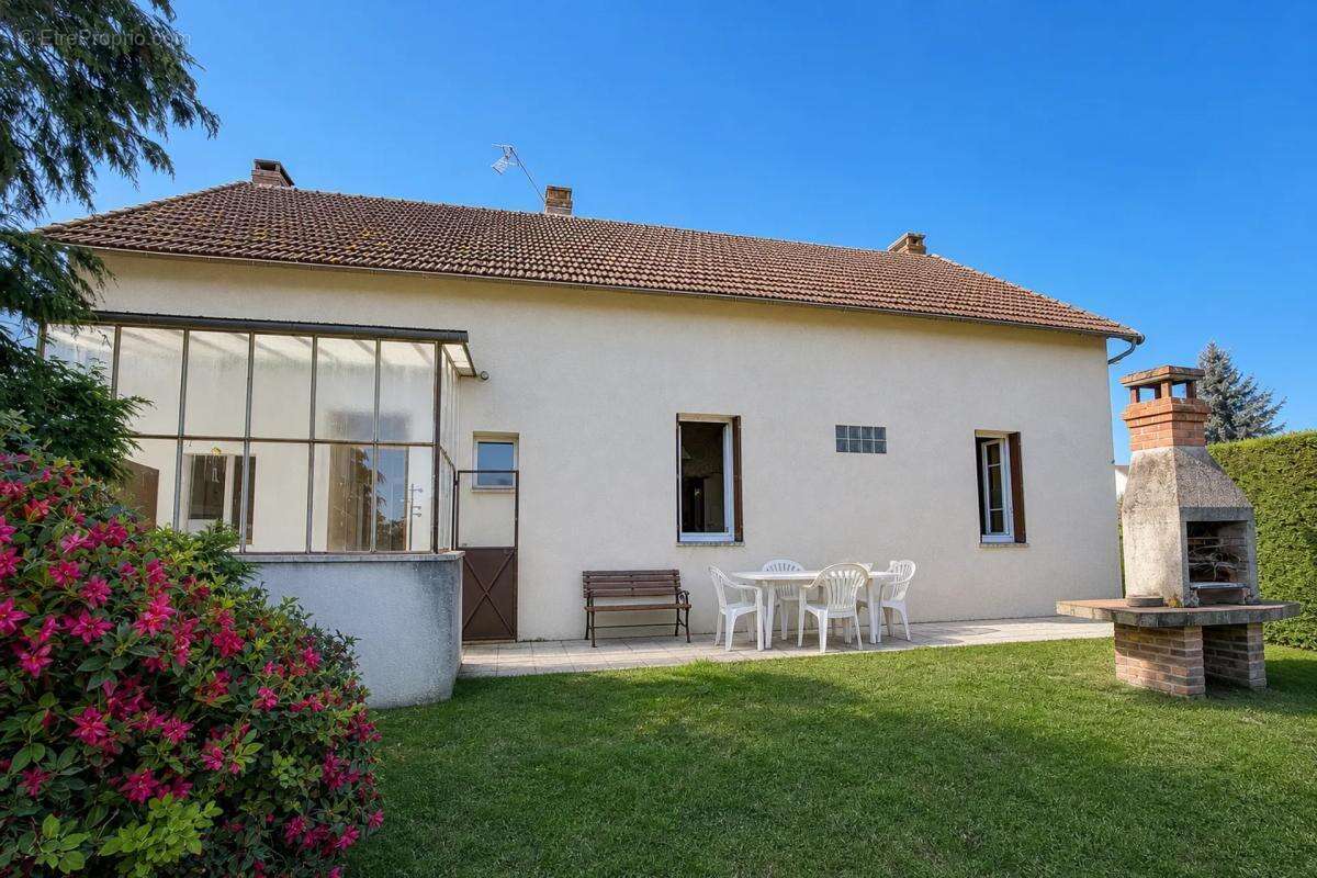 Maison à TEILLET-ARGENTY