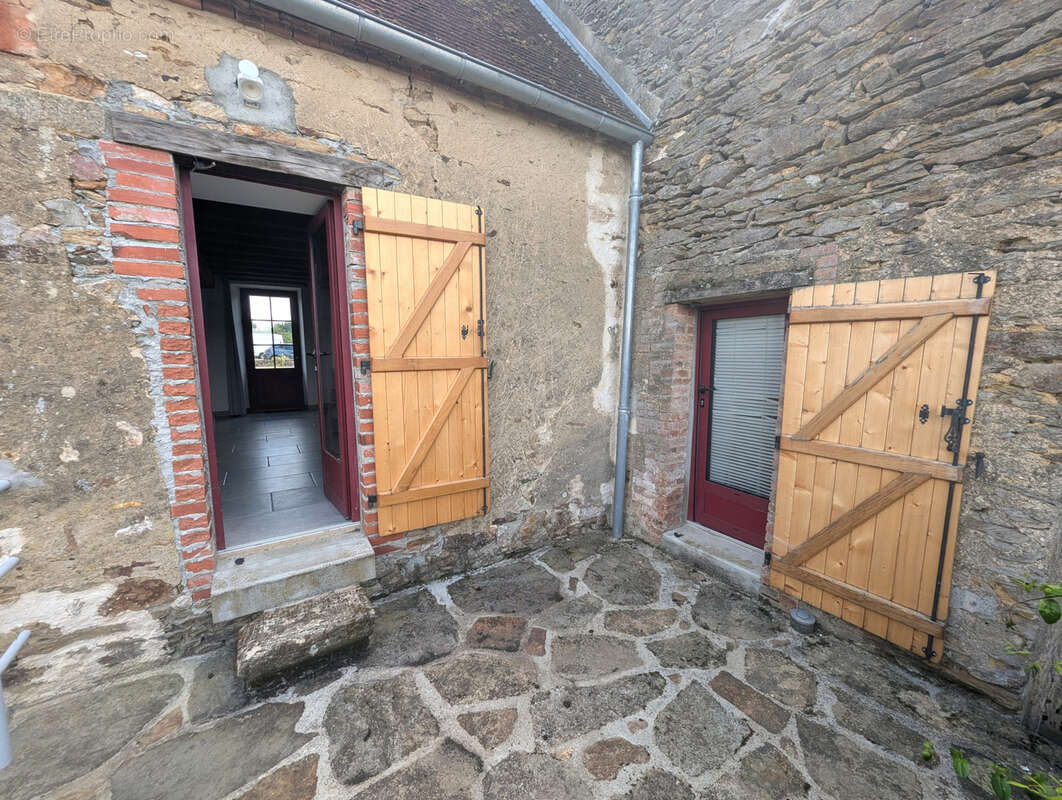 Maison de campagne rénovée avec dépendances ! - photo 10