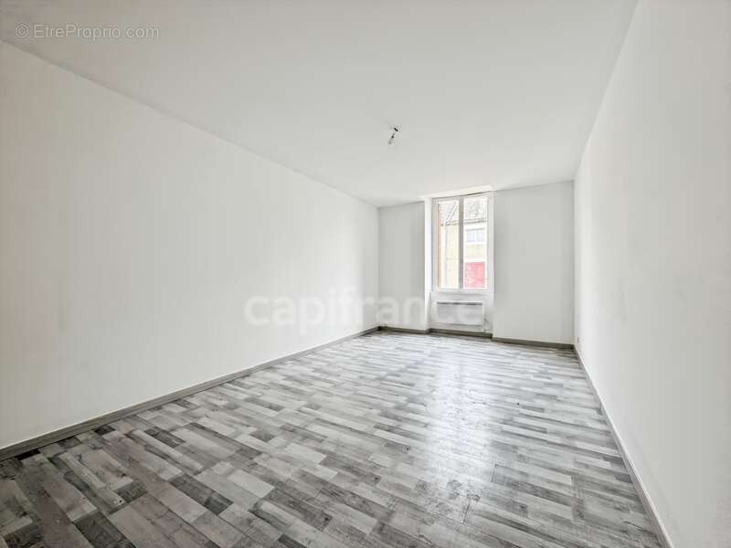 Appartement à CHATILLON-EN-BAZOIS