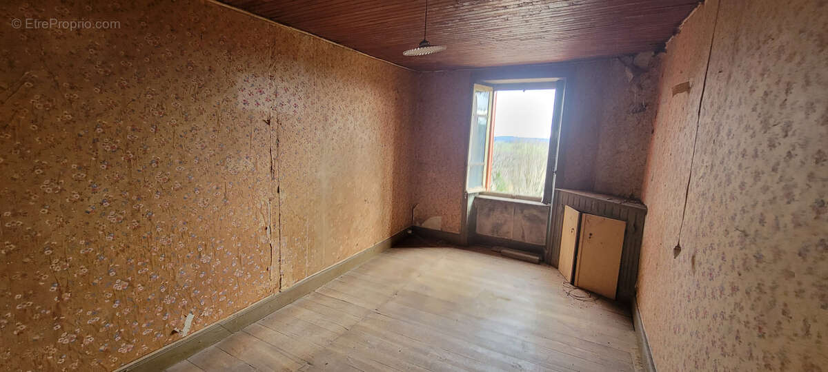 Maison mitoyenne des années 30 avec vue dégagée sur la campagne - photo 17