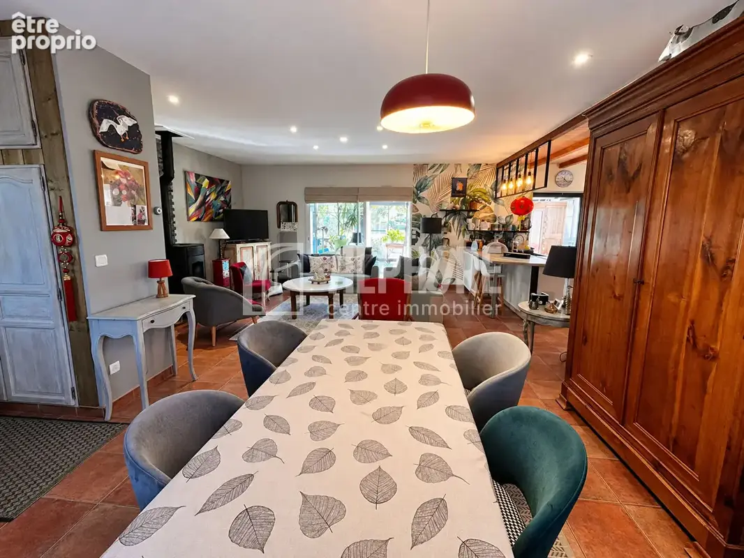 Maison de plain-pied 3 chambres avec véranda et piscine - photo 2