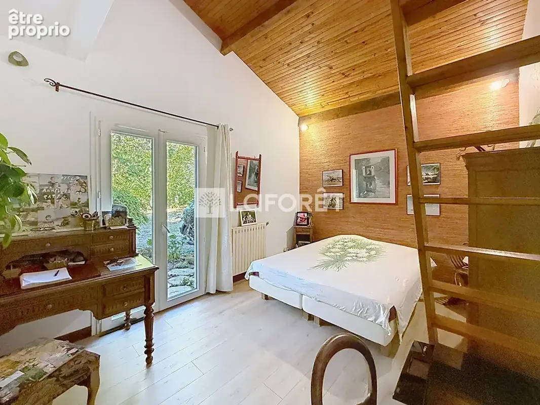 EXCLUSIVITE LAFORET-Maison Beychac Et Caillau 6 pièce(s) 195 m2 - photo 10