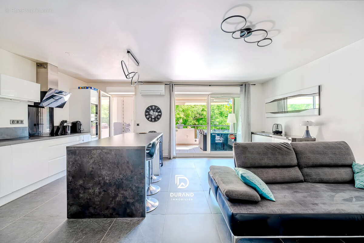 Appartement à MARSEILLE-9E