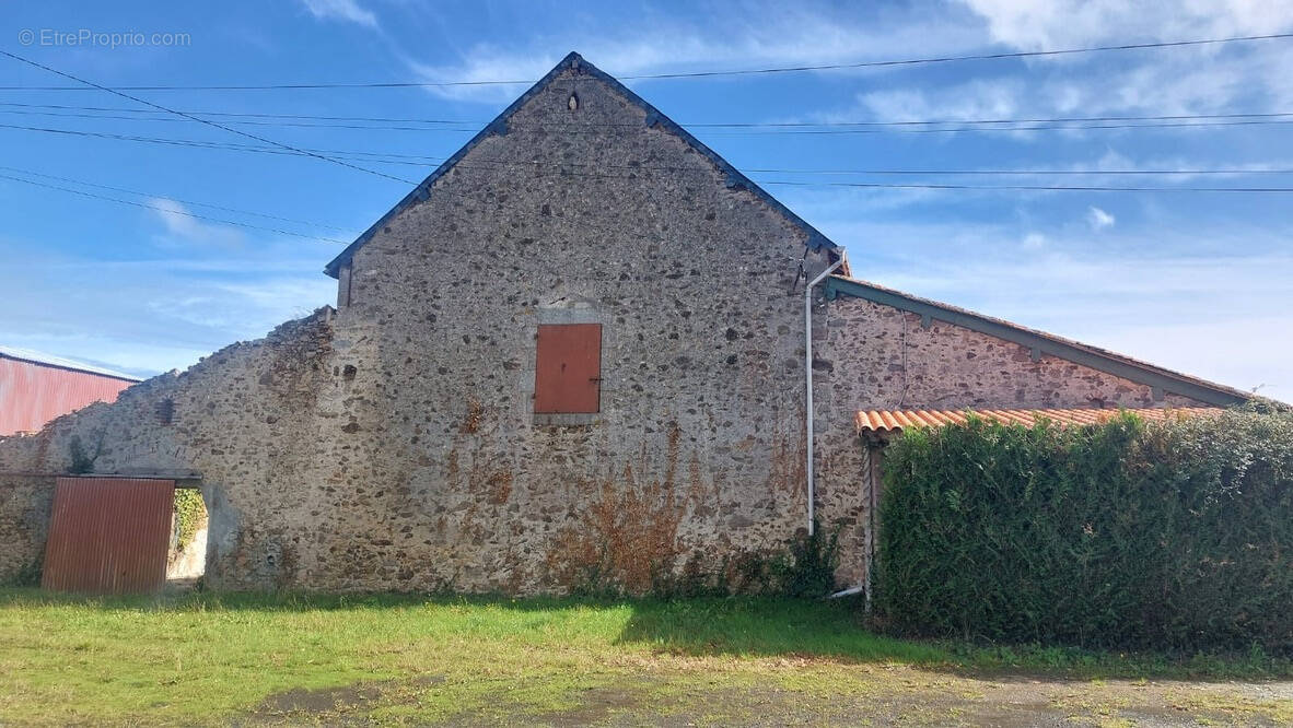 Maison à MAULEON