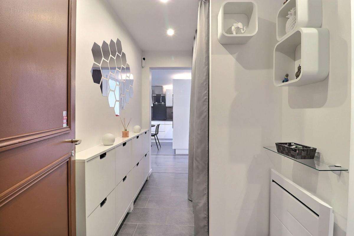 Appartement à SAINT-NOM-LA-BRETECHE