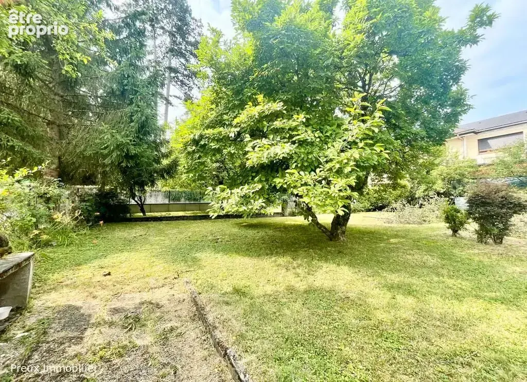 Terrain 594 m² à vendre à Saint-Pierre-En-Faucigny (74800) - photo 1