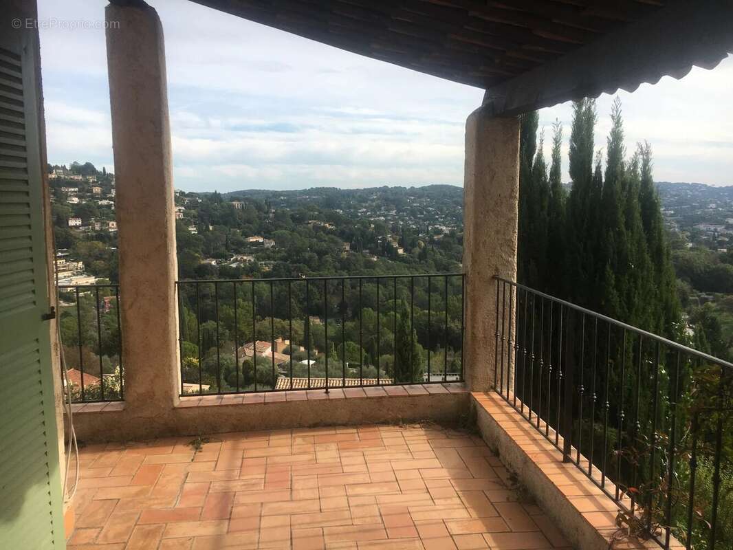 Maison à MOUGINS
