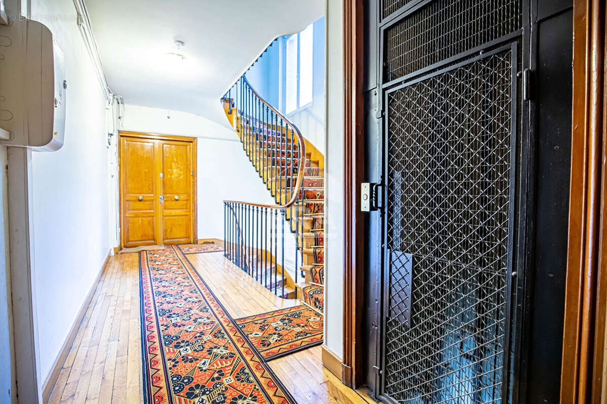 Appartement à PARIS-12E