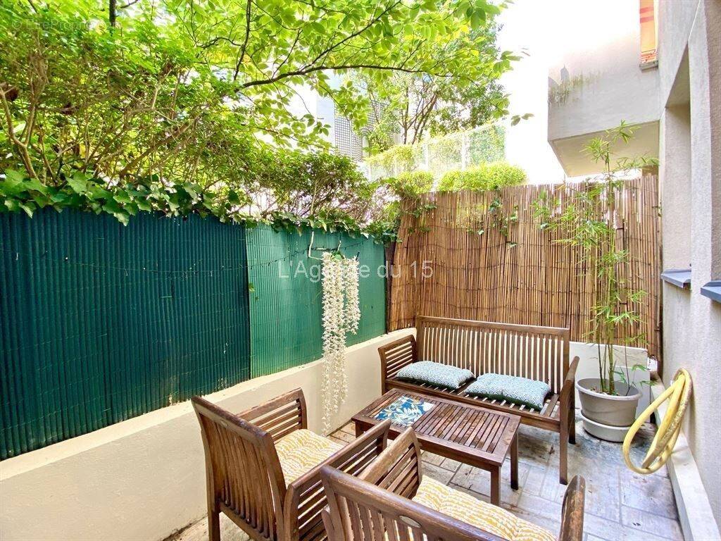 Appartement à PARIS-14E