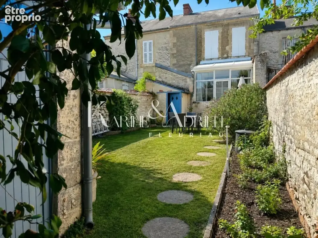 Photo 1 - Maison à FONTENAY-LE-COMTE