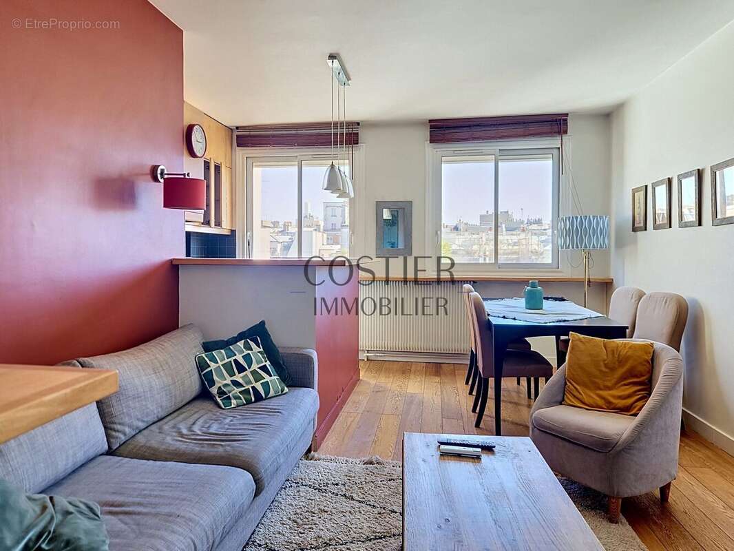 Appartement à PARIS-17E