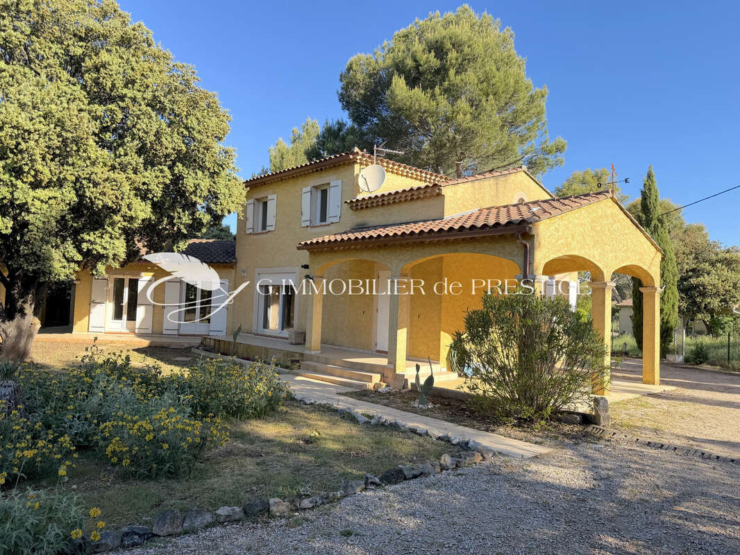 Maison à MAZAN
