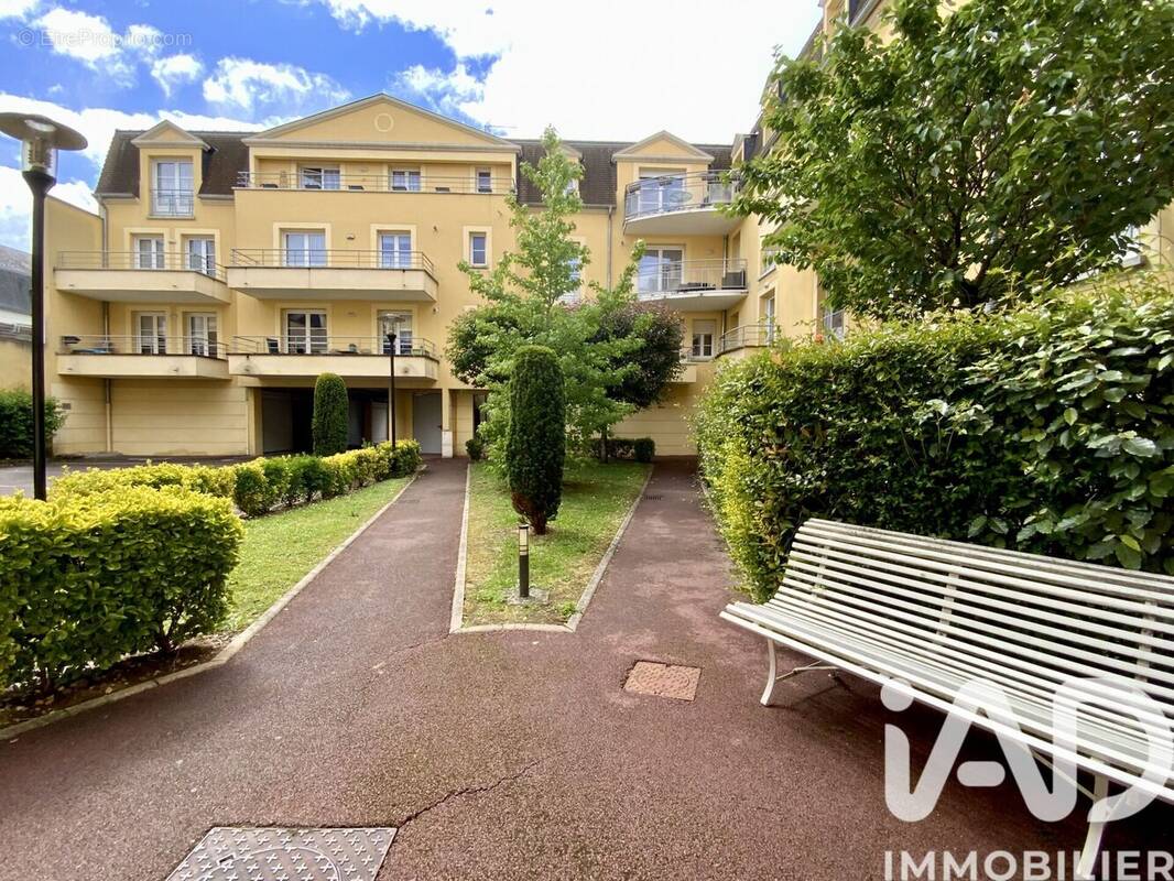 Photo 1 - Appartement à SENS
