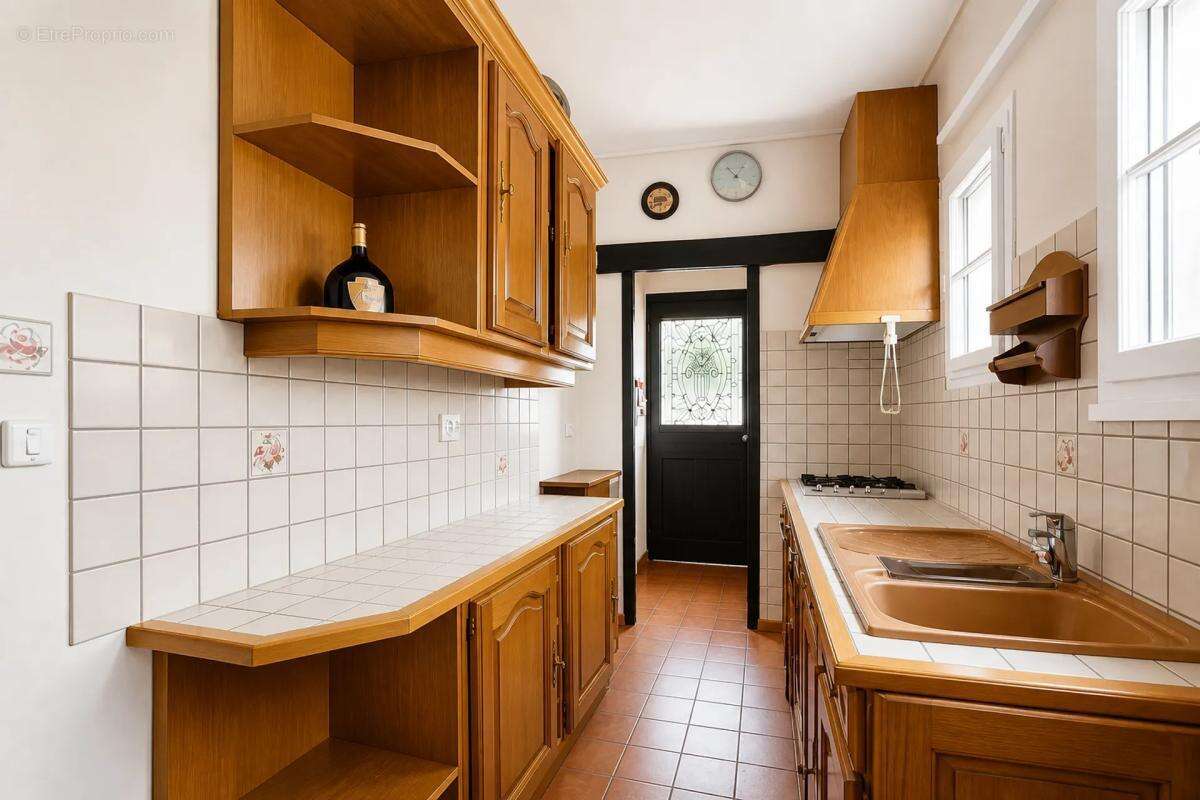 Maison 6 pièces A RENOVER avec grand jardin à Avon - photo 5