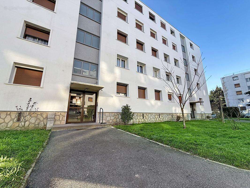 Appartement à VILLEJUIF