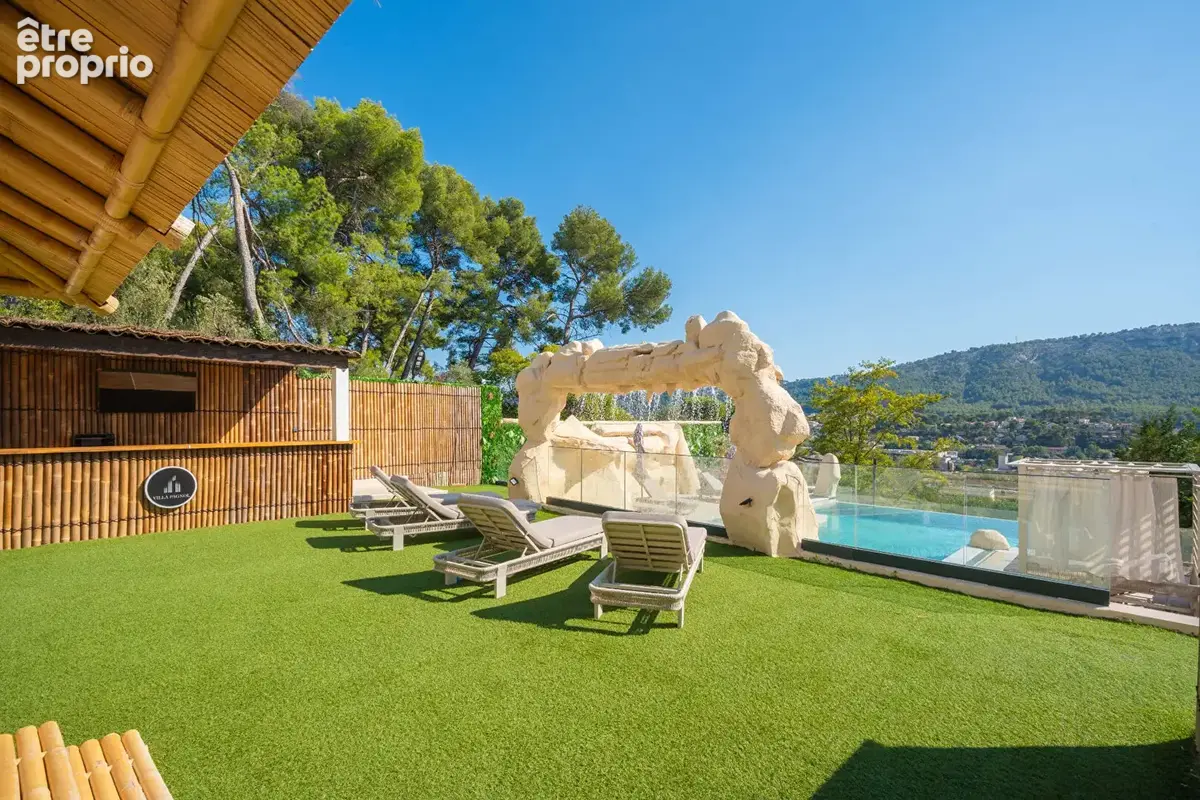 Villa moderne - 8 pièces - 230 m2 - Eoures / Marseille 11 - photo 8