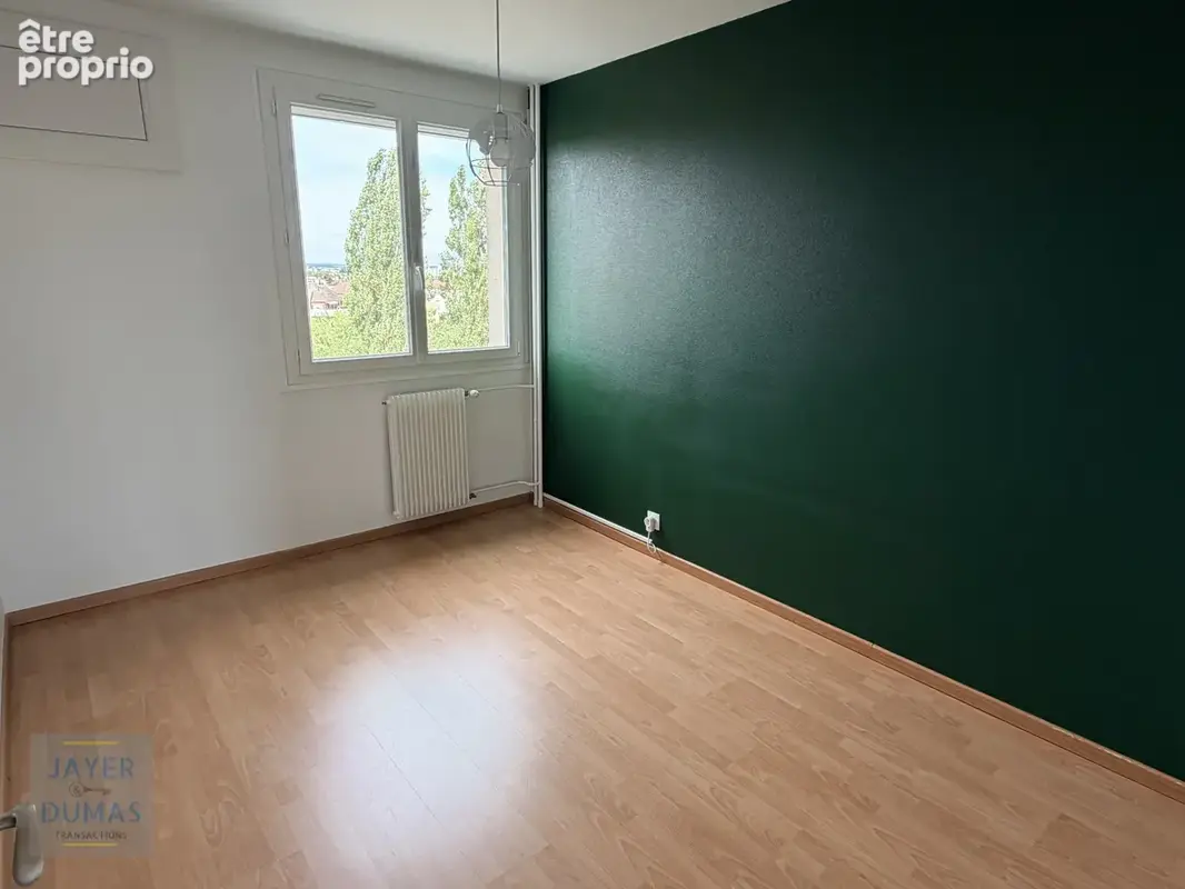 CHALON-SUR-SAONE - Bel Appartement T3 lumineux - 60 m2 - - photo 7