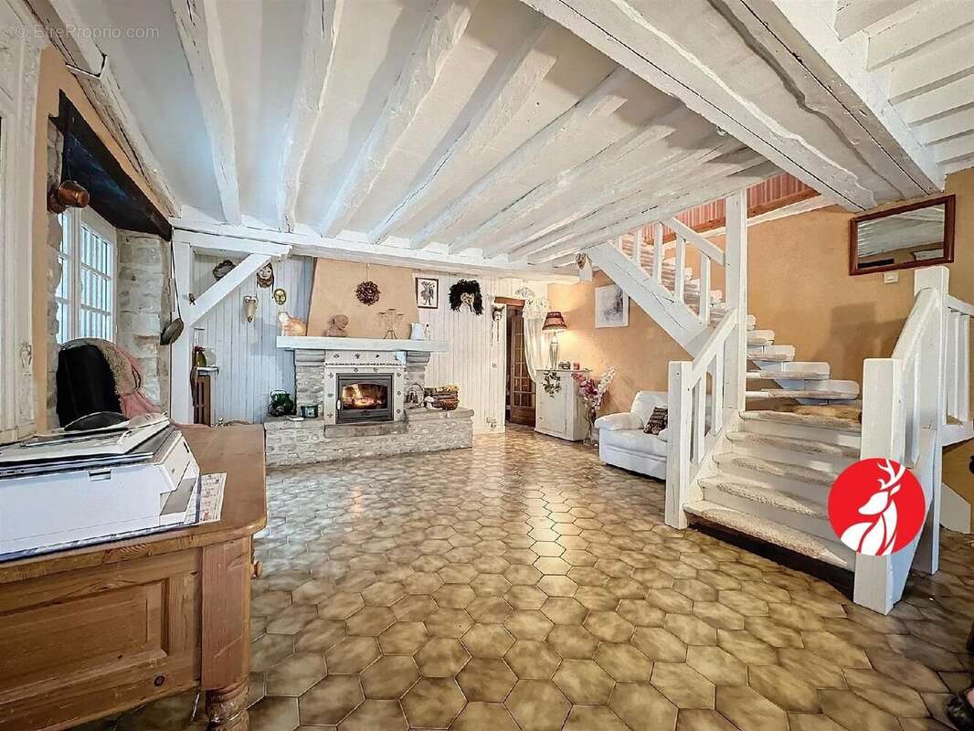 Maison à FONTAINEBLEAU