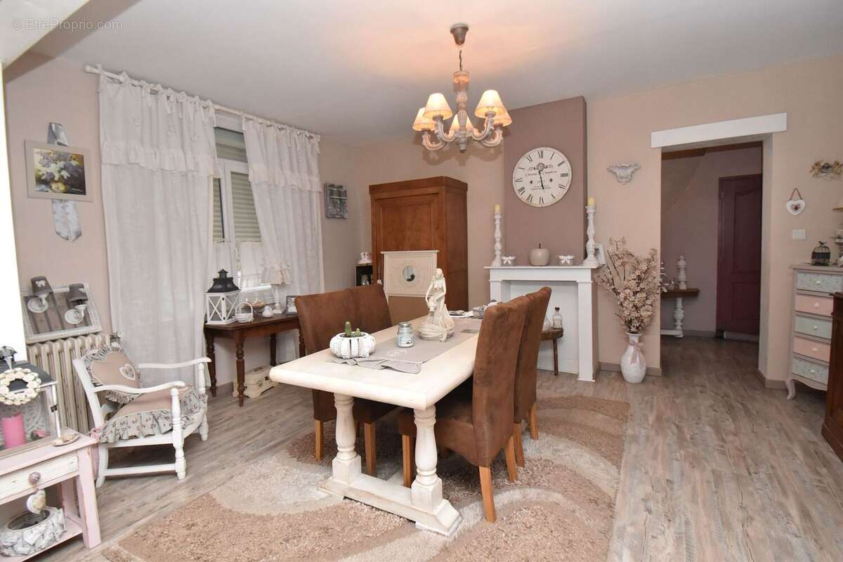 Maison à ESCAUDOEUVRES