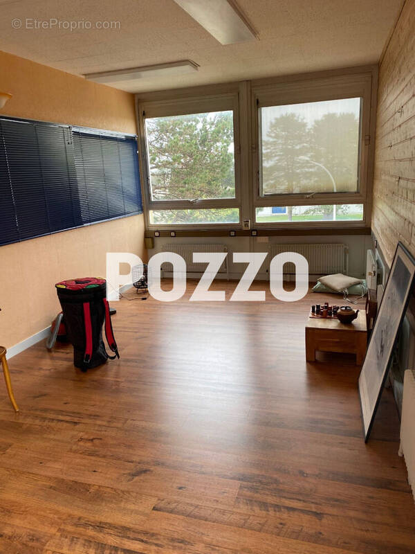 Commerce à QUERQUEVILLE