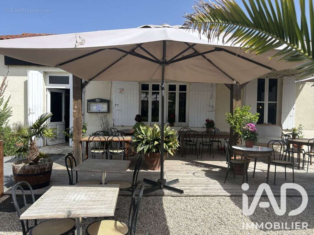 Commerce 260 m² à Gaillan-En-Medoc  - photo 2