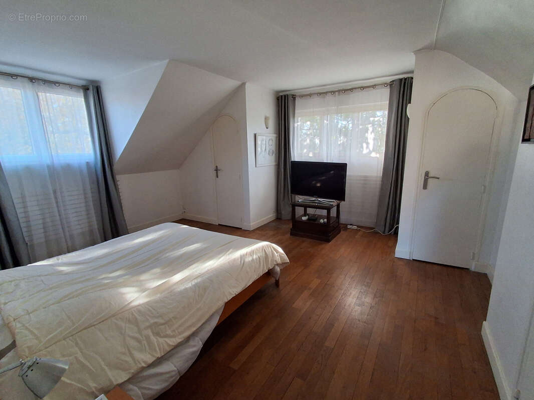 Maison à ORMESSON-SUR-MARNE