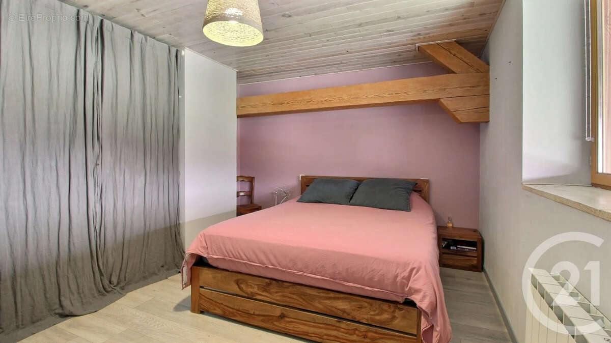 Maison à LARRINGES