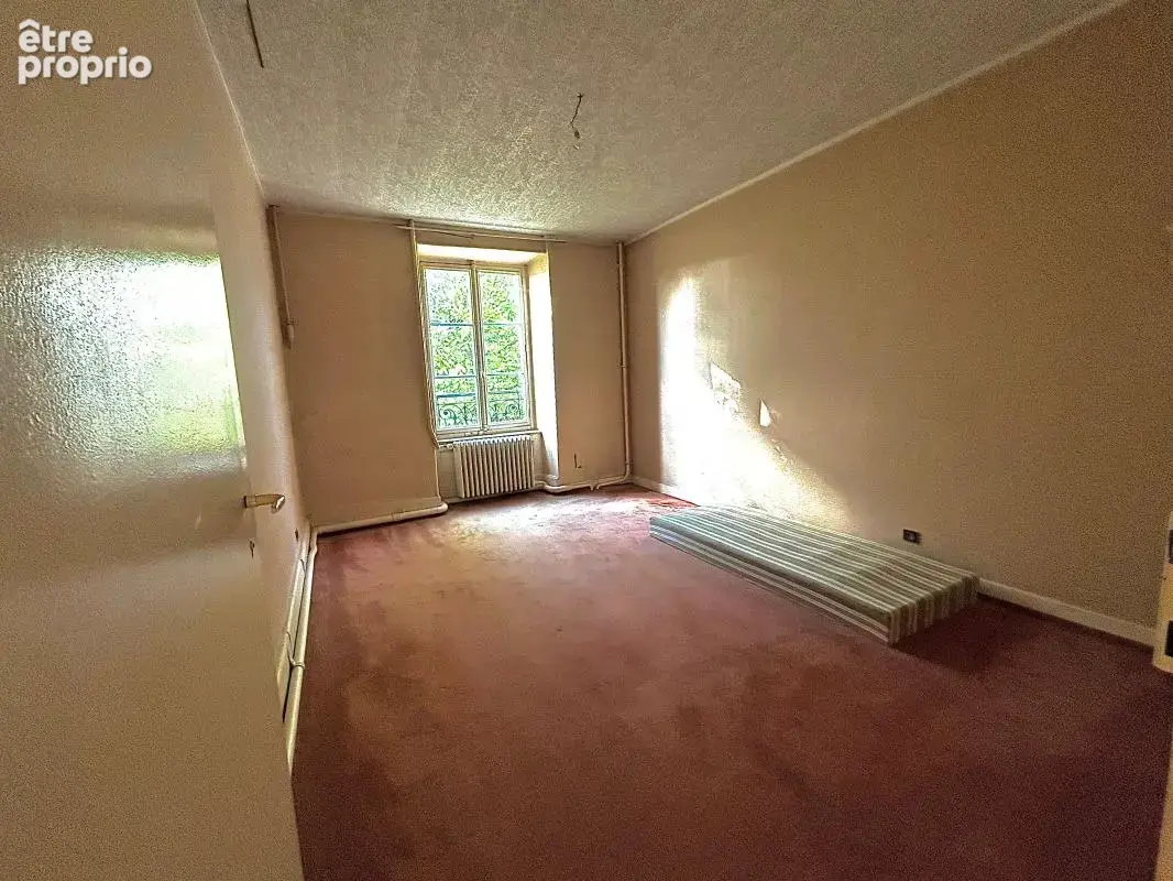Opportunité rare pour professionnels — Bâtiment de caractère de 450 m² sur 3 niveaux avec jardin de 1 000 m² - photo 18